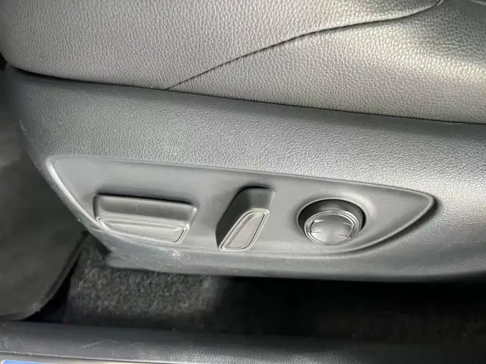 Venza 2023 Model Hybrid 2.5L CVT 2WD Premium Edition – фото 21