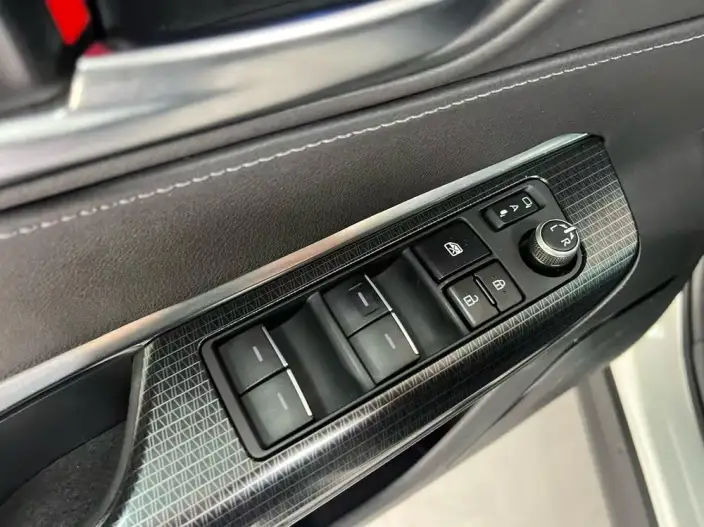 Venza 2023 Model Hybrid 2.5L CVT 2WD Premium Edition – фото 24
