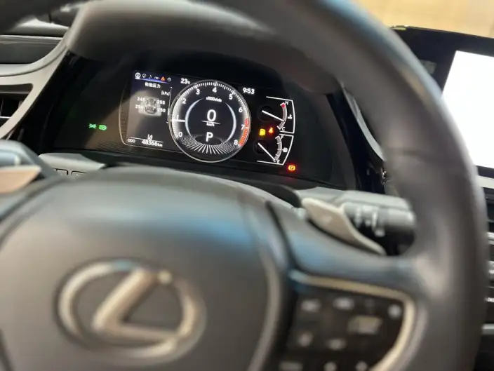 Lexus ES 2022 Model 200 Superior Edition – фото 9