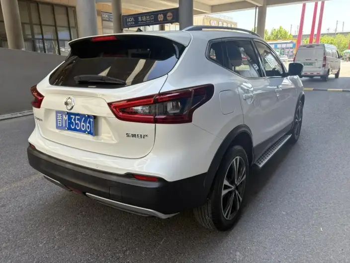 Nissan Qashqai 2022 Model 2.0L XV Prem. Deluxe Edition – фото 6