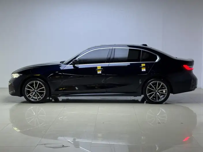 BMW 3 Series 2023 Model 325Li M Sports Set – фото 4