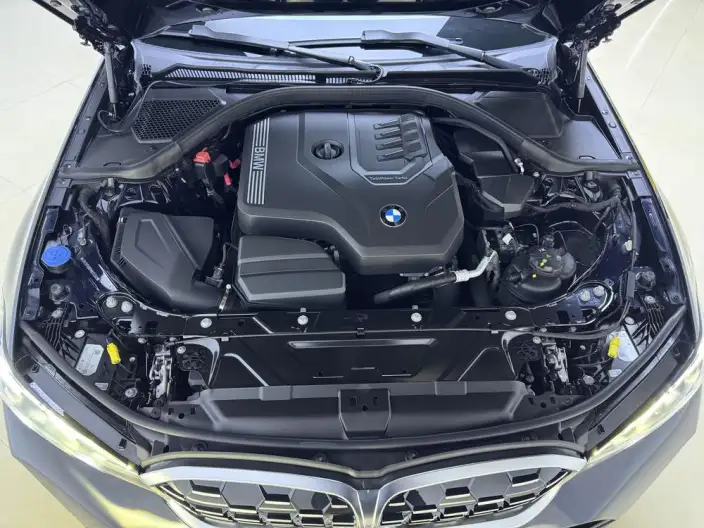 BMW 3 Series 2023 Model 325Li M Sports Set – фото 10