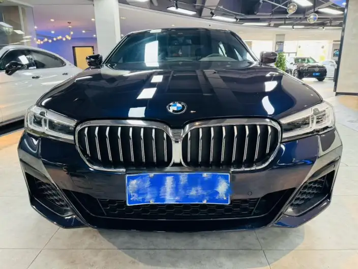 BMW 5 Series 2023 Model 530Li Leading Model M Sports Set – фото 2