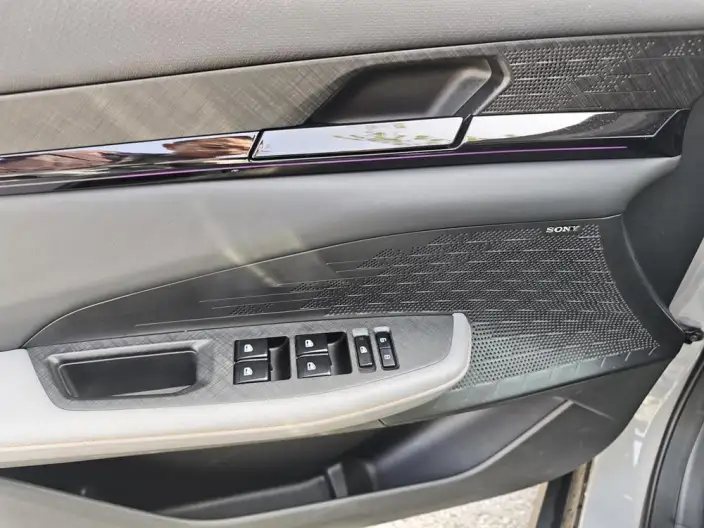 Changan UNI-V 2022 Model 1.5T Noble Model – фото 7