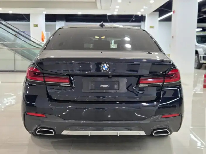 BMW 5 Series 2022 Model Facelift 530Li Leading Model M Sports Set – фото 3