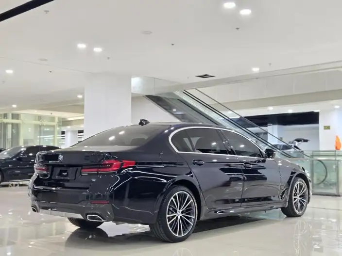 BMW 5 Series 2022 Model Facelift 530Li Leading Model M Sports Set – фото 4