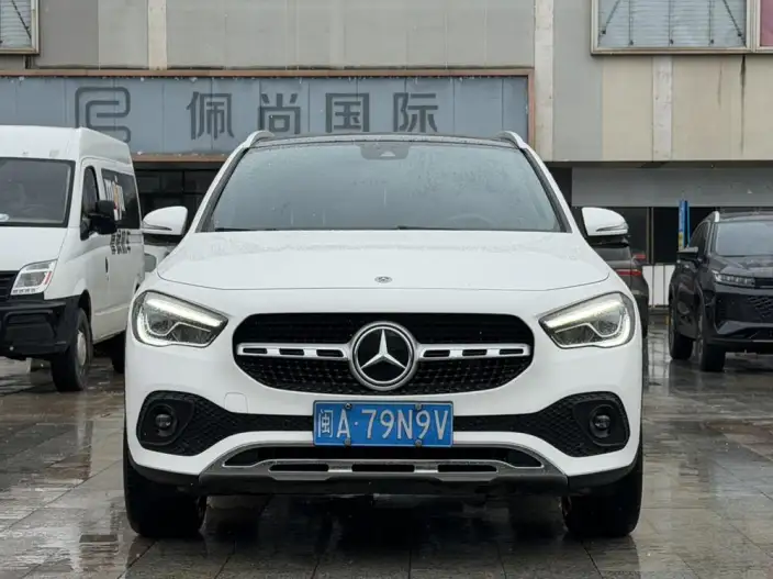 Mercedes-Benz GLA 2022 Model GLA 200 – фото 2