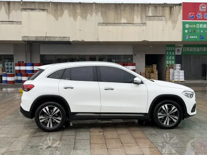 Mercedes-Benz GLA 2022 Model GLA 200 – фото 8