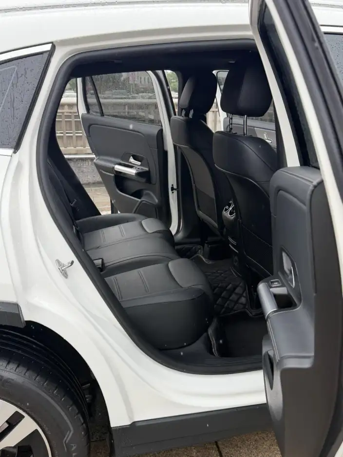 Mercedes-Benz GLA 2022 Model GLA 200 – фото 11