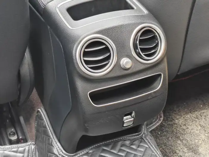 Mercedes-Benz GLC 2022 Model GLC 260 L 4MATIC Dynamic Model – фото 10