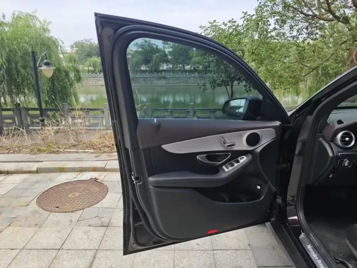 Mercedes-Benz GLC 2022 Model GLC 260 L 4MATIC Dynamic Model – фото 20