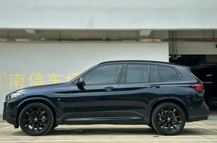 BMW X3 2022 Model Facelift xDrive30i Exclusive Model M Night Set – фото 3