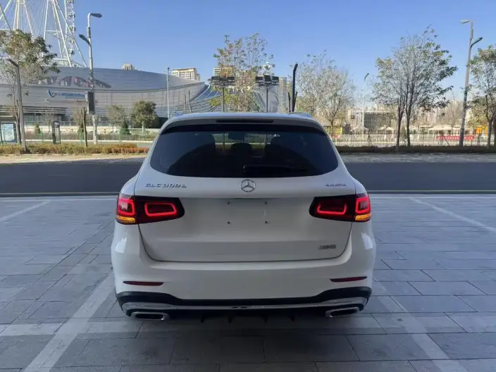 Mercedes-Benz GLC 2021 Model GLC 300 L 4MATIC Dynamic Model – фото 5