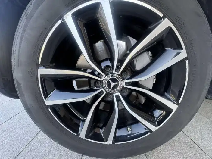 Mercedes-Benz GLC 2021 Model GLC 300 L 4MATIC Dynamic Model – фото 15