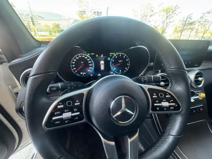 Mercedes-Benz GLC 2021 Model GLC 300 L 4MATIC Dynamic Model – фото 18