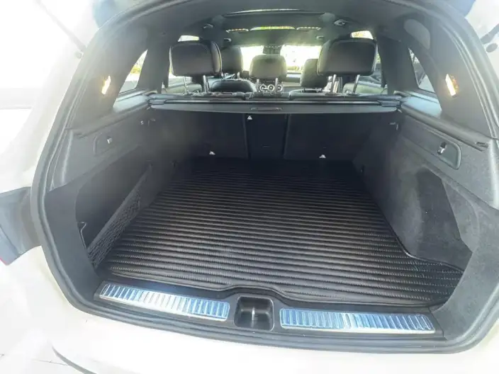 Mercedes-Benz GLC 2021 Model GLC 300 L 4MATIC Dynamic Model – фото 23