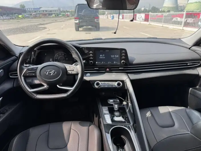 Hyundai Ioniq 2021 Model 1.5L CVT GLX Elite Edition – фото 9
