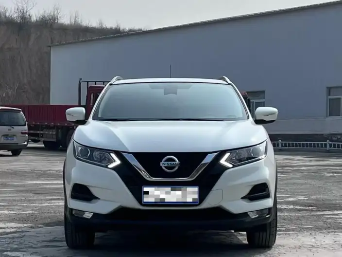 Nissan Qashqai 2021 Model 2.0L XV Smart Edition – фото 2