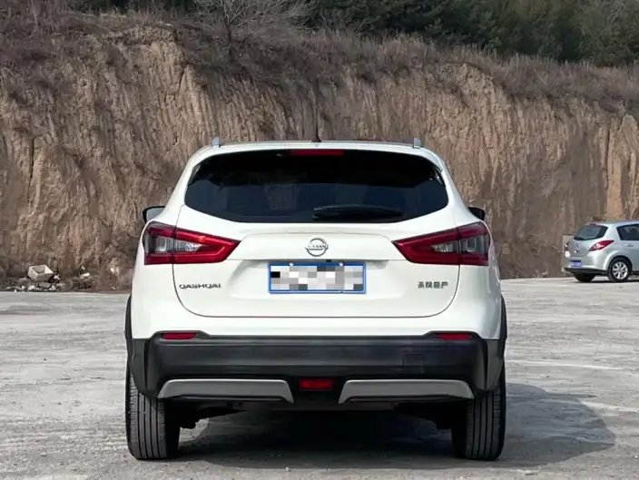 Nissan Qashqai 2021 Model 2.0L XV Smart Edition – фото 3