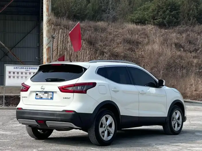 Nissan Qashqai 2021 Model 2.0L XV Smart Edition – фото 4