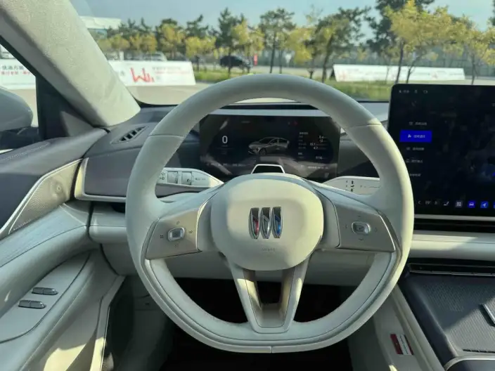Buick Zhijing Electra L7 2025 Model Extended Range Luxury Edition – фото 17