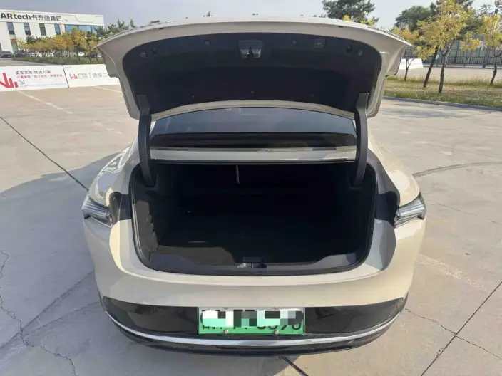 Buick Zhijing Electra L7 2025 Model Extended Range Luxury Edition – фото 22