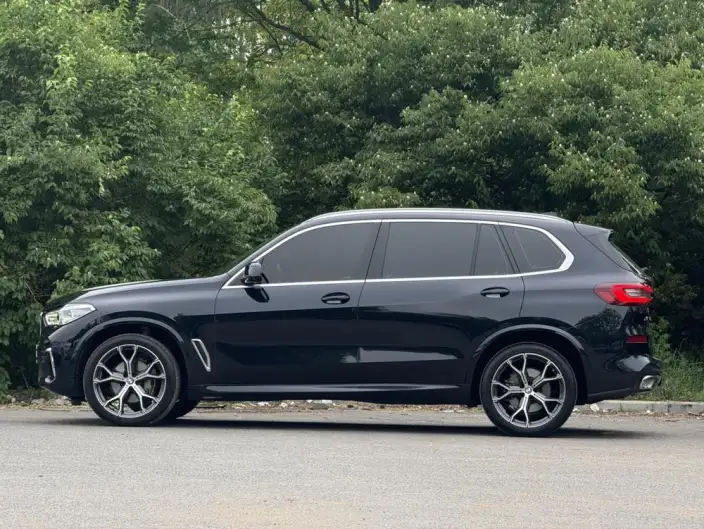 BMW X5 2022 Model xDrive 40Li M Sports Set – фото 3