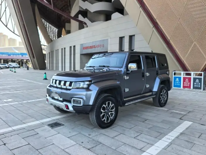 BAIC BJ40 2020 Model 2.0T Automatic 4WD City Hunter Edition Warrior Model – фото 1