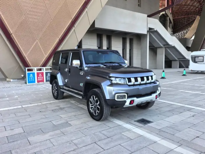 BAIC BJ40 2020 Model 2.0T Automatic 4WD City Hunter Edition Warrior Model – фото 3