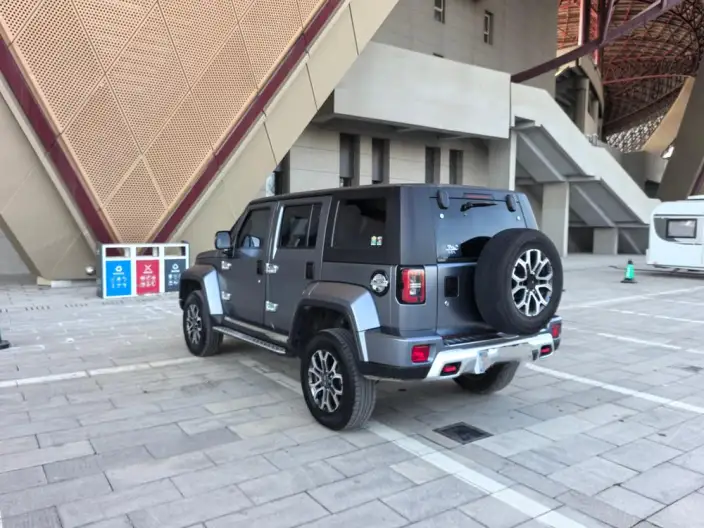 BAIC BJ40 2020 Model 2.0T Automatic 4WD City Hunter Edition Warrior Model – фото 5