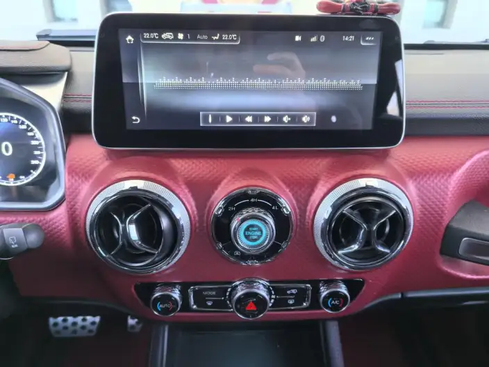 BAIC BJ40 2020 Model 2.0T Automatic 4WD City Hunter Edition Warrior Model – фото 16