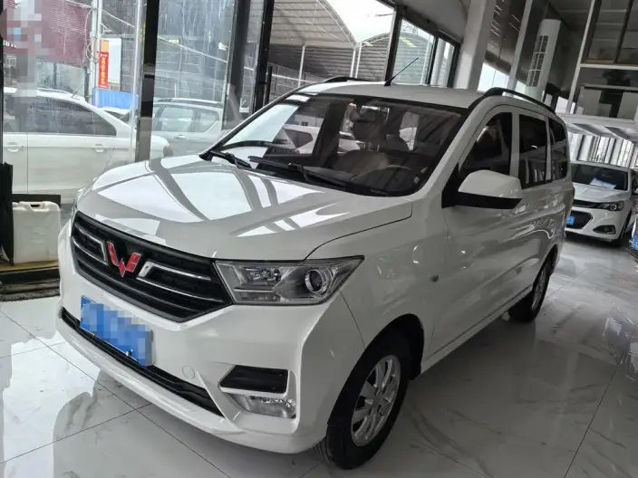 Wuling Hongguang 2021 Model 1.5L S Manual Standard Model – фото 1