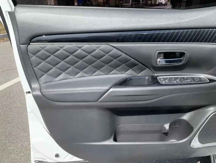 Mitsubishi Outlander 2021 Model 2.4L 4WD Enjoy Edition 7 seat – фото 9