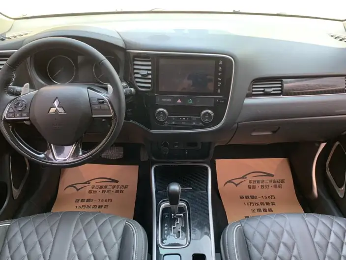Mitsubishi Outlander 2021 Model 2.4L 4WD Enjoy Edition 7 seat – фото 11