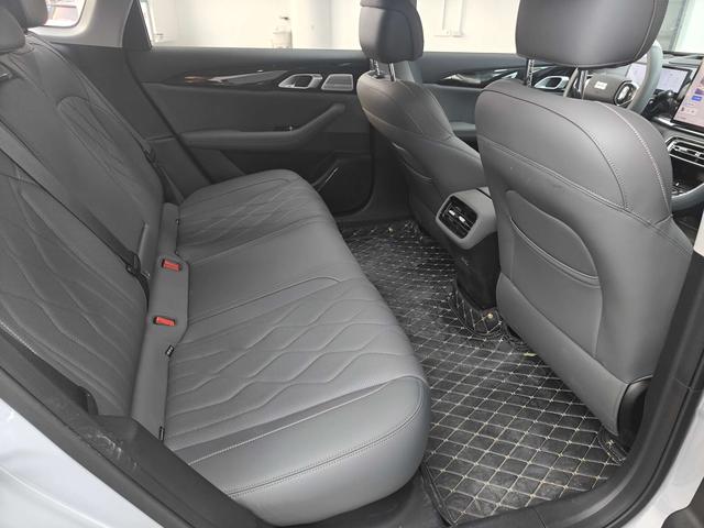 Geely Galaxy A7 PHEV 2025 модификация 150km Tiggo + Edition – фото 9