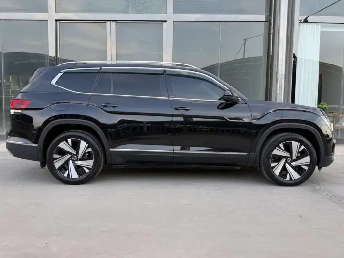 Volkswagen Teramont 2023 Model Facelift 380TSI 4WD Respect Deluxe Edition – фото 5