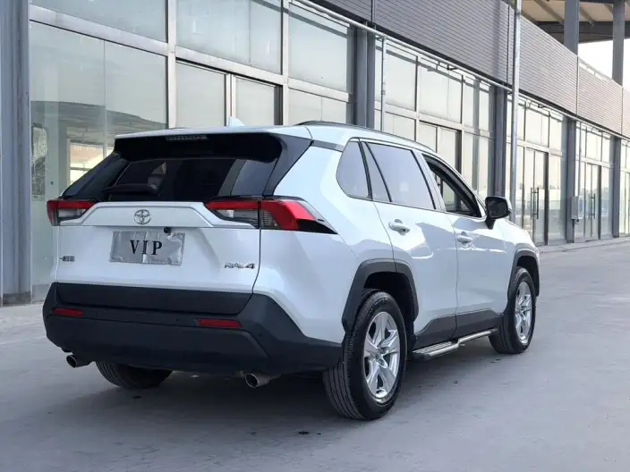 Toyota RAV4 2024 Model 2.0L CVT 2WD Urban Edition – фото 6