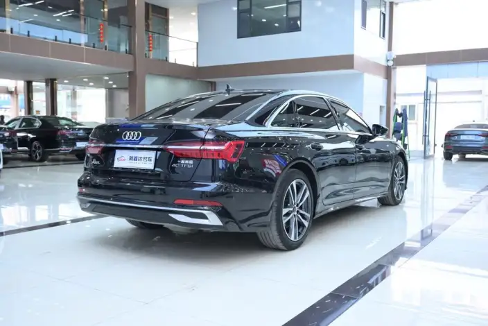 Audi A6L 2024 Model 40 TFSI Luxury Dynamic Model – фото 7