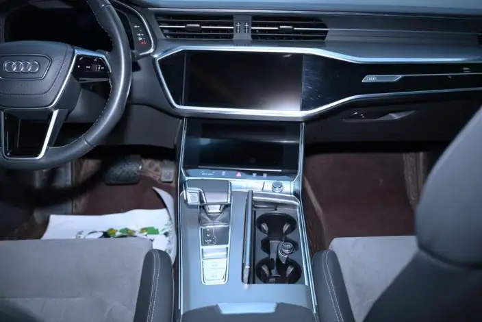 Audi A6L 2024 Model 40 TFSI Luxury Dynamic Model – фото 13
