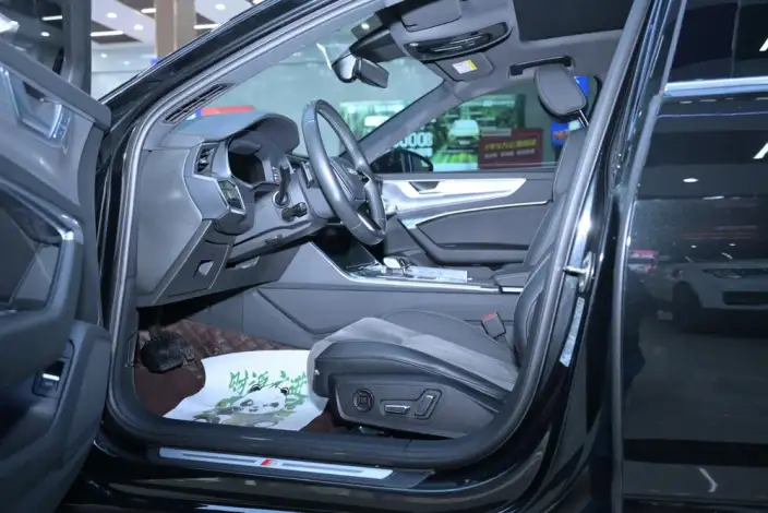Audi A6L 2024 Model 40 TFSI Luxury Dynamic Model – фото 21