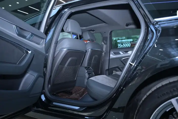 Audi A6L 2024 Model 40 TFSI Luxury Dynamic Model – фото 22