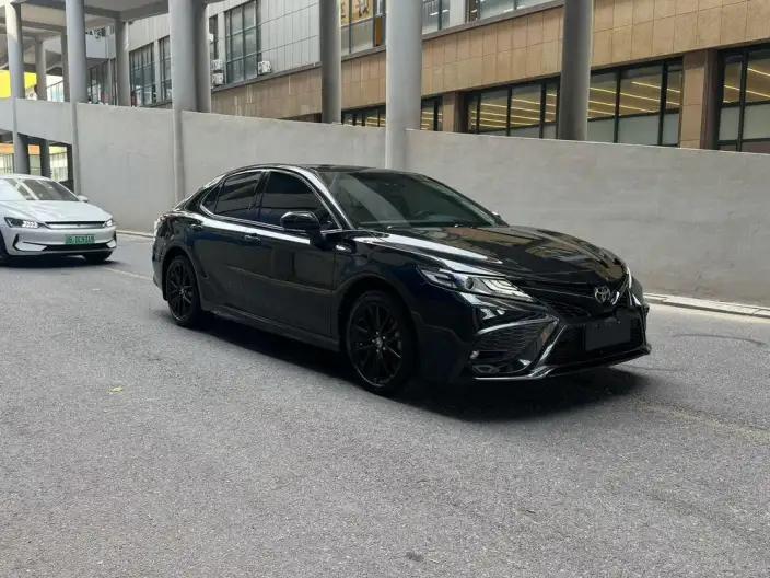 Toyota Camry 2022 Model 2.0S Knight Edition – фото 3