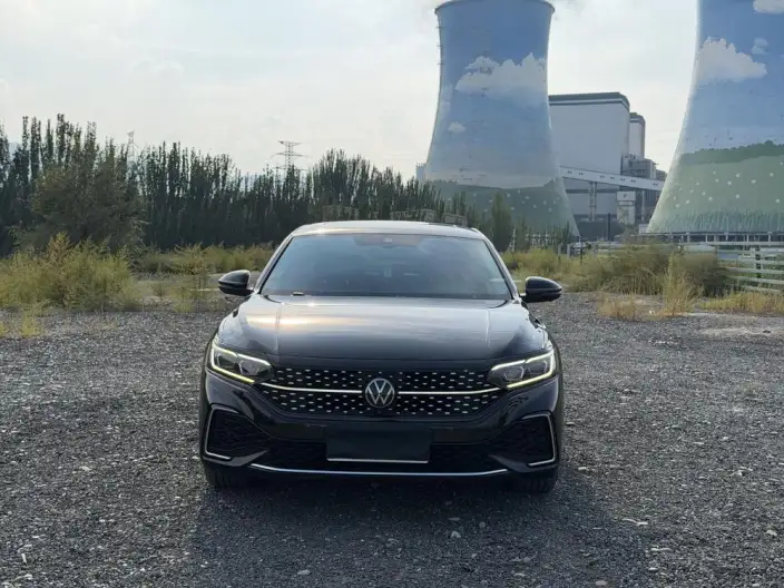 Volkswagen Passat 2024 Model 380TSI Starry sky Deluxe Edition – фото 2