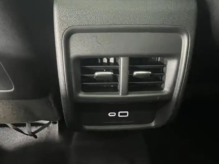 Cadillac XT4 2022 Model 28T 2WD Fashion Model – фото 9