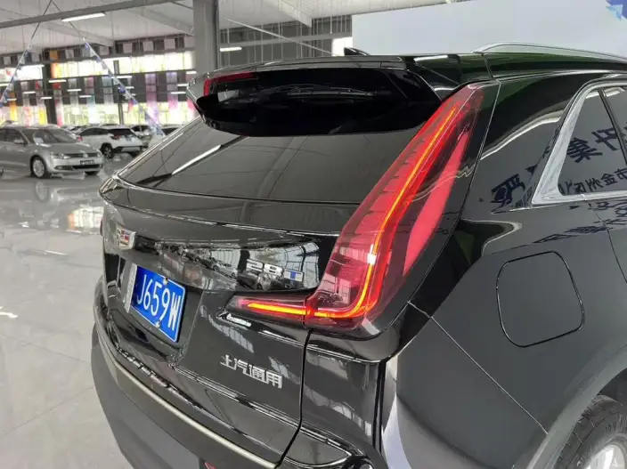 Cadillac XT4 2022 Model 28T 2WD Fashion Model – фото 14