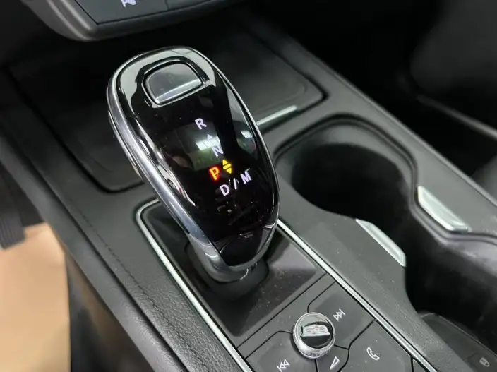 Cadillac XT4 2022 Model 28T 2WD Fashion Model – фото 18