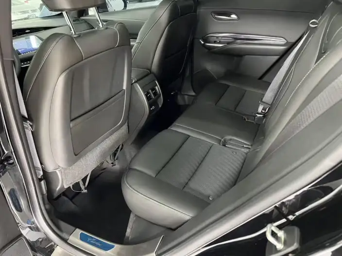 Cadillac XT4 2022 Model 28T 2WD Fashion Model – фото 22