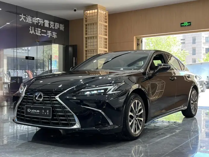 Lexus ES 2025 Model 200 Premium – фото 1