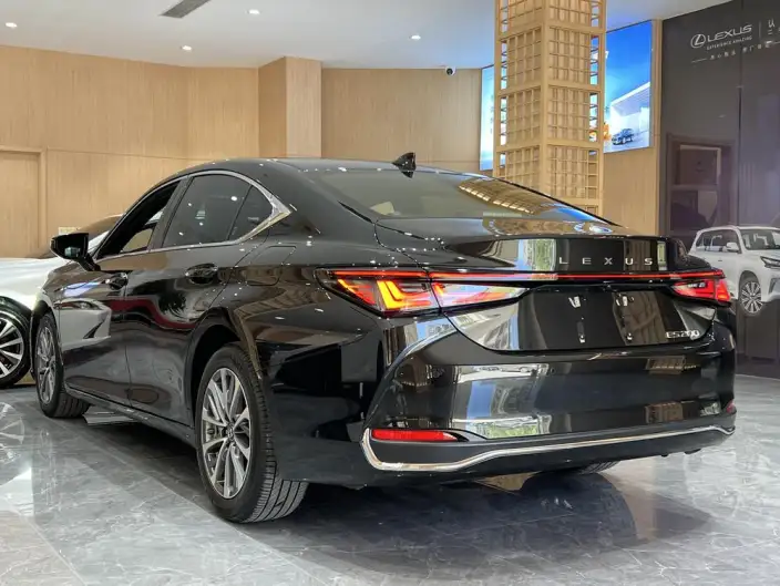 Lexus ES 2025 Model 200 Premium – фото 4
