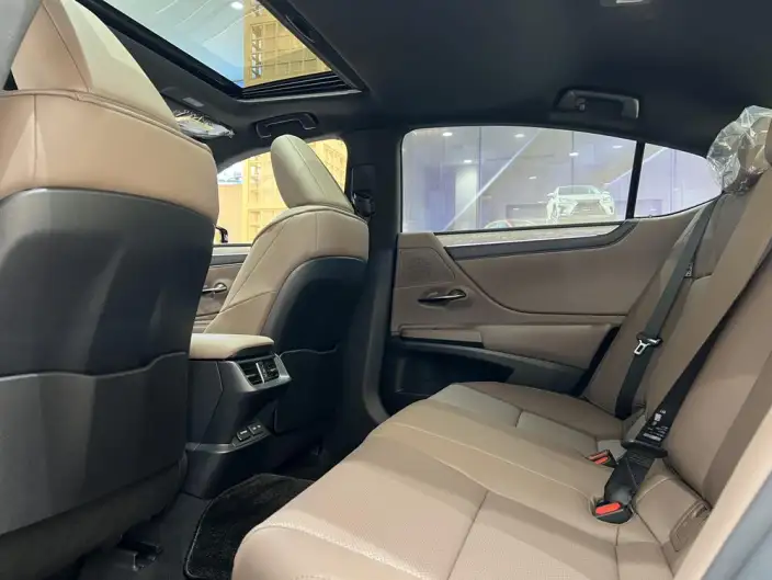 Lexus ES 2025 Model 200 Premium – фото 15